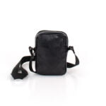 Listonoszka czarna torebka męska skórzana - z przodu