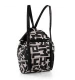 Plecak damski w literki skórzany - z tyłu