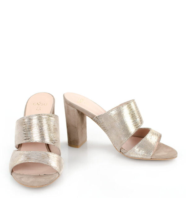 GASSU Klapki LUNA - Złote klapki na słupku - z przodu