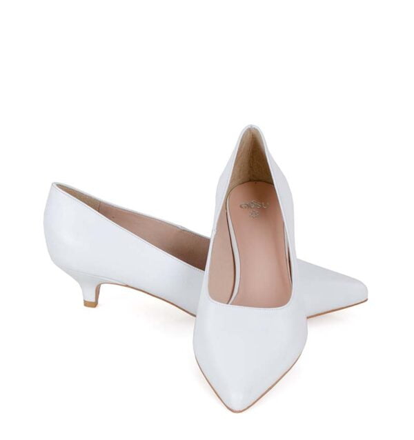 GASSU Czółenka JESSICA białe skóra licowa - z przodu