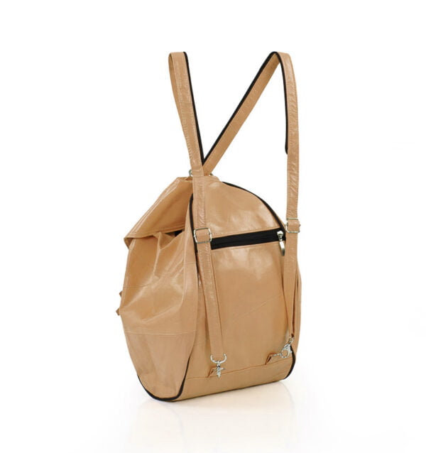 Plecak beżowy - z tyłu